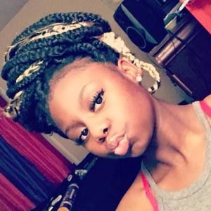 Meet your Posher, Shania